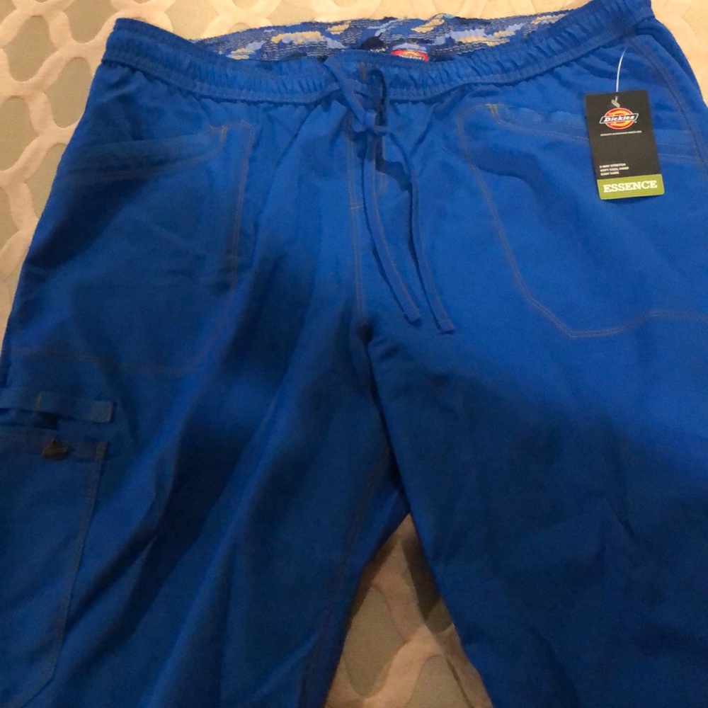 NWT Dickies Essence Scrub Pants